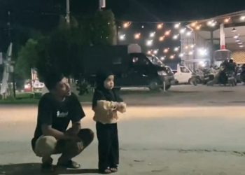 Anak Perempuan Ngambek Viral di Tiktok