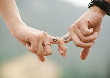 Cara Sederhana yang Bisa Membuat Perempuan Jatuh Cinta, Kaum Pria Harus Tahu