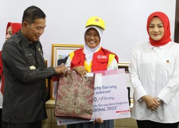 Lepas Kontingen PMR Kota Serang ke Jumbara Nasional IX, Syafrudin: Pertahankan Juara