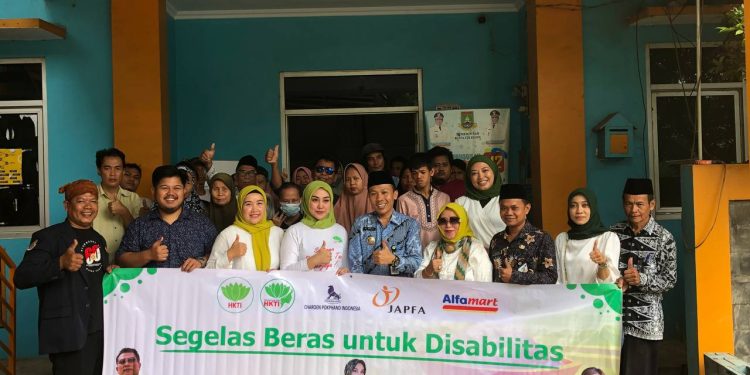 Perempuan Tani HKTI Banten Salurkan Bantuan untuk Disabilitas di Cilegon