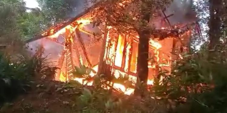 Sehari, Empat Rumah di Lebak Terbakar