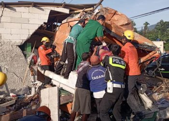 Truk Tabrak Dua Warung di Baros Kabupaten Serang, Satu Korban Tewas