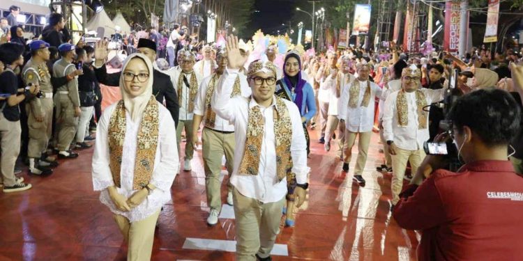 Di Karnaval Budaya Apeksi, Pilar Kenalkan Batik Khas Tangsel
