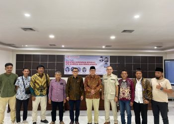 Tokoh Pendiri Banten Dorong Dewan Buat Mosi Tidak Percaya Kepada Al Muktabar