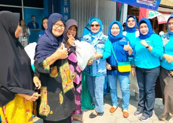 Demokrat Kota Serang Salurkan 500 Paket Sembako Murah