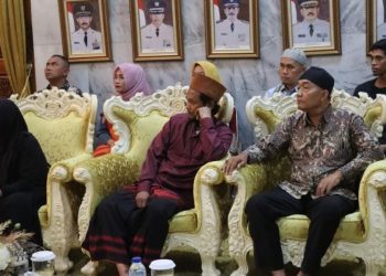 Warga Curuggoong Desak Pemkab Serang Menutup Kandang Ayam di Kampung Cibetus