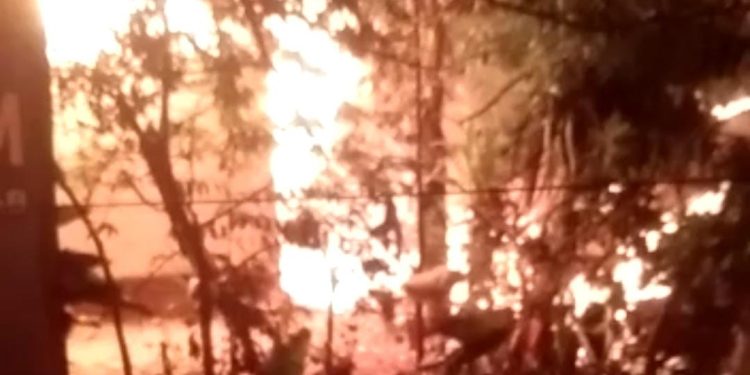 Tiga Rumah di Gunungkencana Terbakar, Diduga Korsleting Listrik