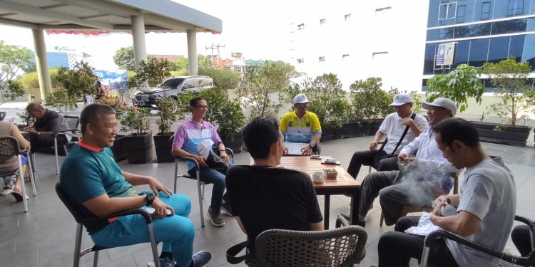 Kadispora Banten Berikan Semangat Atlet Tinju