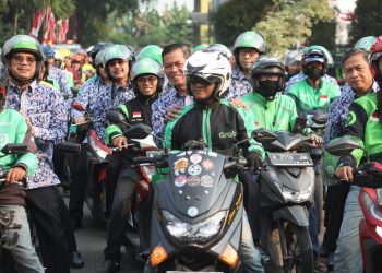 Ramaikan Kirab Budaya, Syafrudin, Subadri dan Nanang Naik Ojol