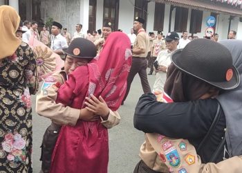 Tangis Haru Warnai Penyematan Tanda Pramuka Garuda di Kabupaten Serang