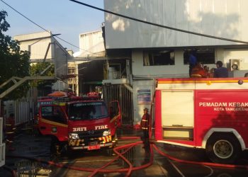 Pabrik Cokelat di Cibodas Terbakar, Dua Jam Api Baru Padam