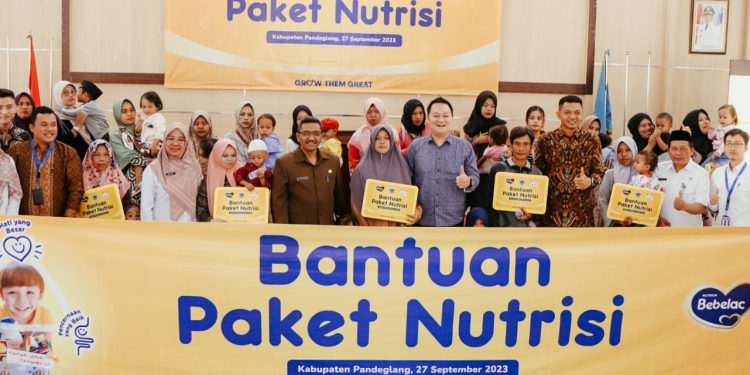 Dukung Anak Indonesia Tumbuh Hebat, Indomaret dan Bebelac Salurkan Paket Nutrisi untuk Masyarakat Kabupaten Pandeglang