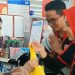 Sambut Hari Pelanggan Nasional 2023, Branch Manager Alfamidi jadi Kru Toko