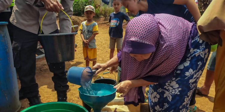 Warga Lebak Minta Bantuan Sumur Bor untuk Atasi Kekeringan