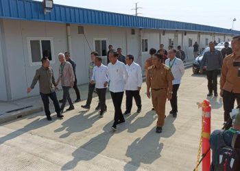 Tiba di Cilegon, Jokowi Tinjau Proyek Pabrik dan Jetty