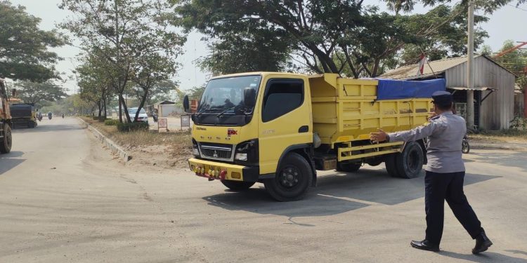 Uji Coba Pembatasan Aktivitas Truk Pasir di JLS, Dishub Pasang Tiga Pos