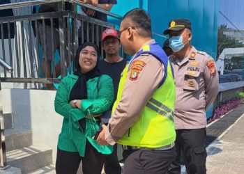 Istri Kanit PPA Meminta Tersangka Penabrak Suaminya Dihukum Berat