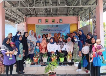 Alumni Kedokteran Unair Adakan Penyuluhan Stunting di Desa Cimanuk