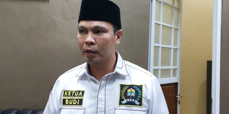 Digusur Tanpa Solusi, Ketua DPRD Kota Serang Kritik Proyek Normalisasi Sungai Cibanten