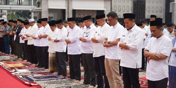 Dilanda Kemarau Panjang, Helldy Imbau Semua Masjid Gelar Salat Istisqa