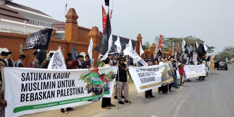 Aliansi Muslim di Banten Gelar Aksi Solidaritas, Desak Pemerintah Kirimkan Tentara ke Palestina