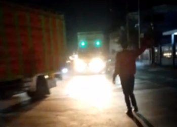 Tegakkan Perbup, Dishub Alihkan Truk Sumbu Tiga dan Tronton di Pandeglang ke Jalan Lintas Timur AMD