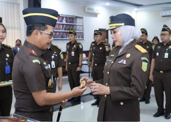 Lantik Petinggi Kejati dan Kejari, Kajati : Jauhi Pelanggaran