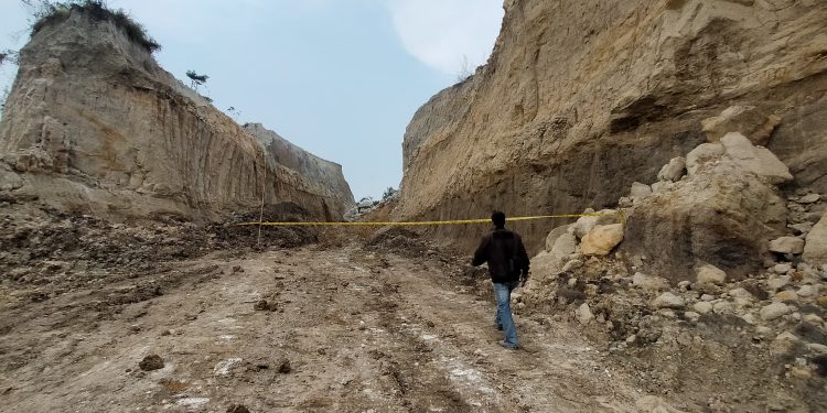 Inilah Kronologi Operator Ekskavator Tewas Tertimbun Galian Tanah di Cibadak