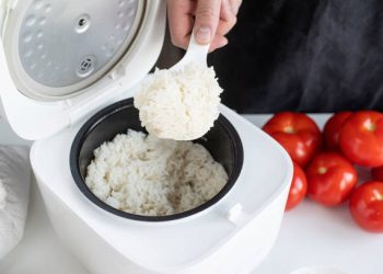 Kementerian ESDM Bakal Bagikan Rice Cooker Gratis, Pemprov Banten Data Calon Penerimanya