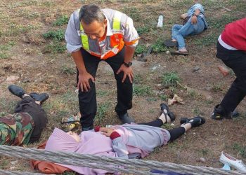 Angkot Kecelakaan di Tol Tangerang Merak, 15 Karyawan Pabrik Alami Luka-luka