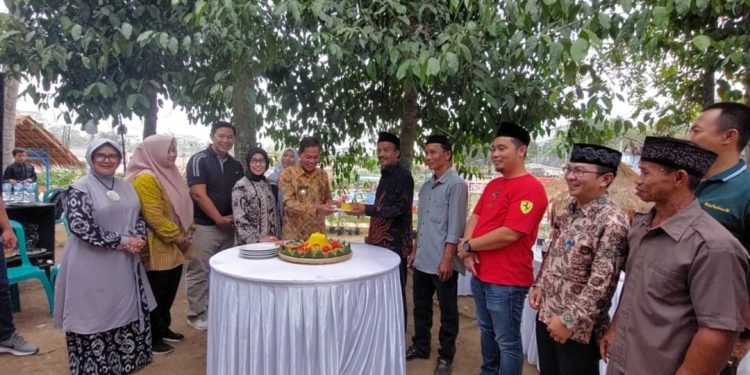 Warga Sepang Baru Gelar Tasyakuran Usai Juara Umum Lomba Kampung Resik Lan Aman 2023