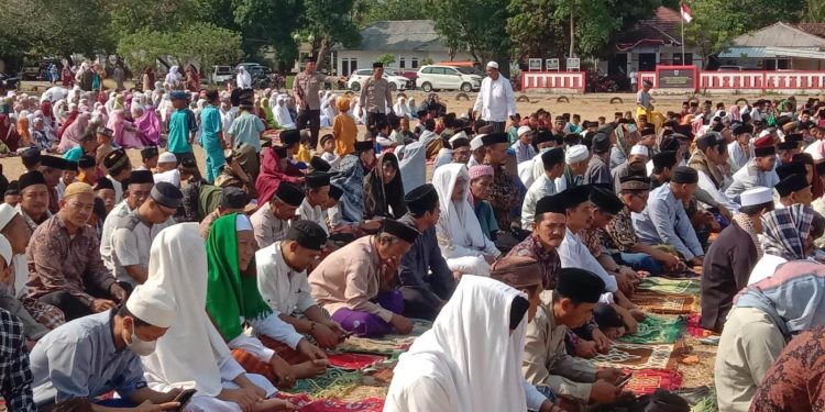 Usai Salat Istisqa, Warga Sumur Kumpulkan Donasi untuk Rakyat Palestina