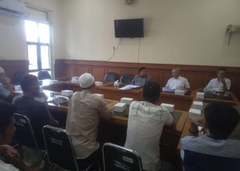 Masuki Musim Hujan, Pedagang Ngeluh Pasar Badak Banyak Bocor