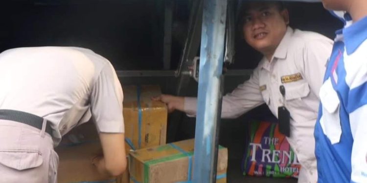 Truk dan Bus di Merak Diperiksa Tim Gabungan
