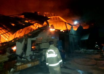 Gudang Sparepart Mobil Terbakar di Teluknaga Tangerang, Satu Rumah Warga Ikutan Hangus