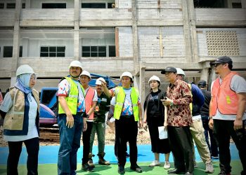 Tinjau Pembangunan Sekolah, Al Muktabar Ultimatum Kontraktor