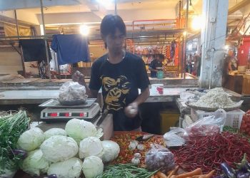 Harga Cabai Rawit Merah Super Tembus Rp120.000 di Pasar Gudang Tigaraksa Tangerang