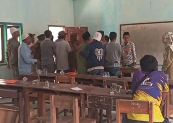 Diduga Sekolah Keluarkan Ijazah Palsu, Orang Tua Murid di Rangkasbitung Hampir Adu Jotos