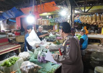 Kosongkan Pasar Kutabumi, Satpol PP Berikan Surat Teguran Kedua ke Pedagang