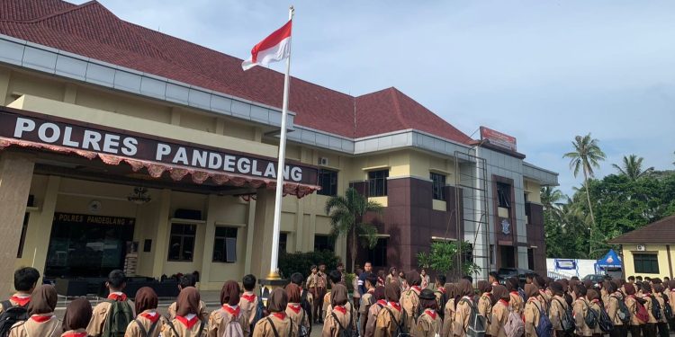 Sukseskan Pemilu 2024, Polres Pandeglang Laksanakan Cooling System Terhadap Anak Sekolah