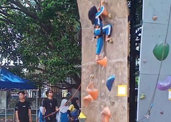 80 Peserta Berebut Prestasi di Arena Wall Climbing Alun-Alun Barat Pandeglang