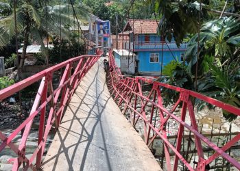 Sling Jembatan Gantung di Lebak Putus, Satu Anak Sekolah jadi Korban