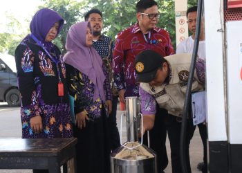 Disperindag Cek Alat Ukur Empat SPBU di Jalur Mudik