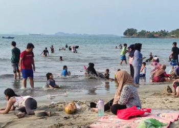 Pengelola Wisata Bersyukur Banyak Wisatawan yang Berkunjung Ke Anyer