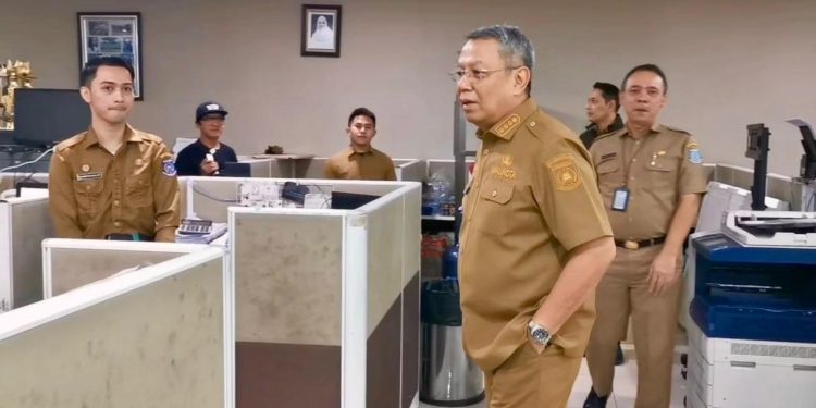 ASN Bolos Hari Pertama Kerja, Tunjangannya Dipotong