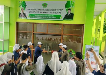 Wujudkan Zona Integritas, Kepala Kemenag Resmikan Gedung PTSP MTs Negeri 1 Pandeglang