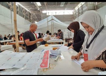 KPU Kota Tangerang Percepat Sortir dan Lipat Kertas Suara DPR RI dan DPRD Banten&nbsp;