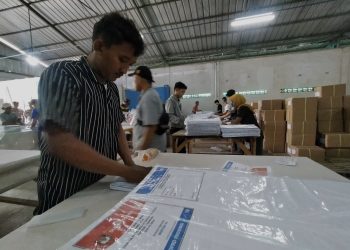 KPU Lebak Mulai Sortir dan Lipat Surat Suara Pemilu 2024