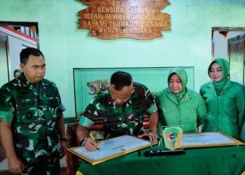 Kunjungi Yonmek 320/Badak Putih, Pangkostrad Minta TNI Jaga Netralitas