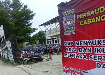 Aduh, Area Stadion Mini Kecamatan Teluknaga Tangerang Jadi Lahan Parkir Liar